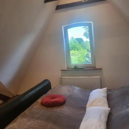 Newly Refurbishet Dachgeschoss Flat For Kids And Pets 卡塞尔